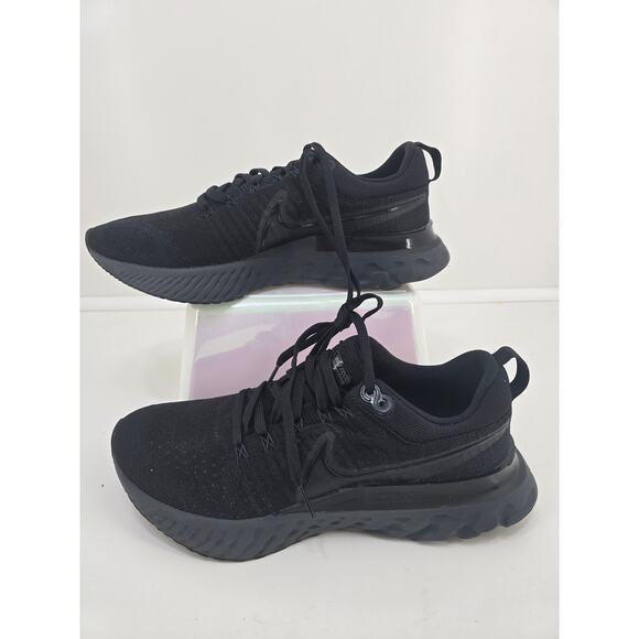 Nike React Infinity Run Flyknit 2 Triple Black Running Shoes Men’s 10 - Picture 1 of 8